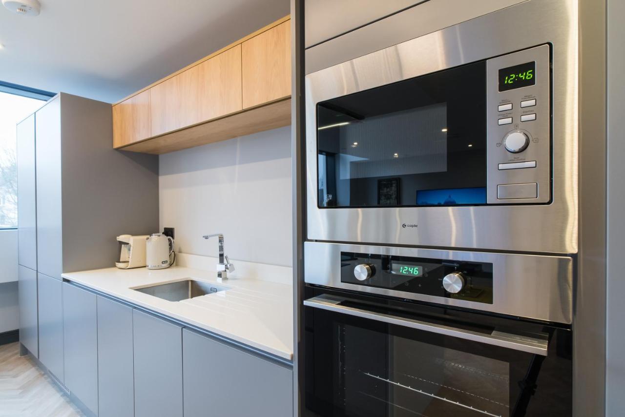 Luxe Apartments, The Moorwell, Parking, Gym - 10Mins Cardiff City Ctr Exteriér fotografie